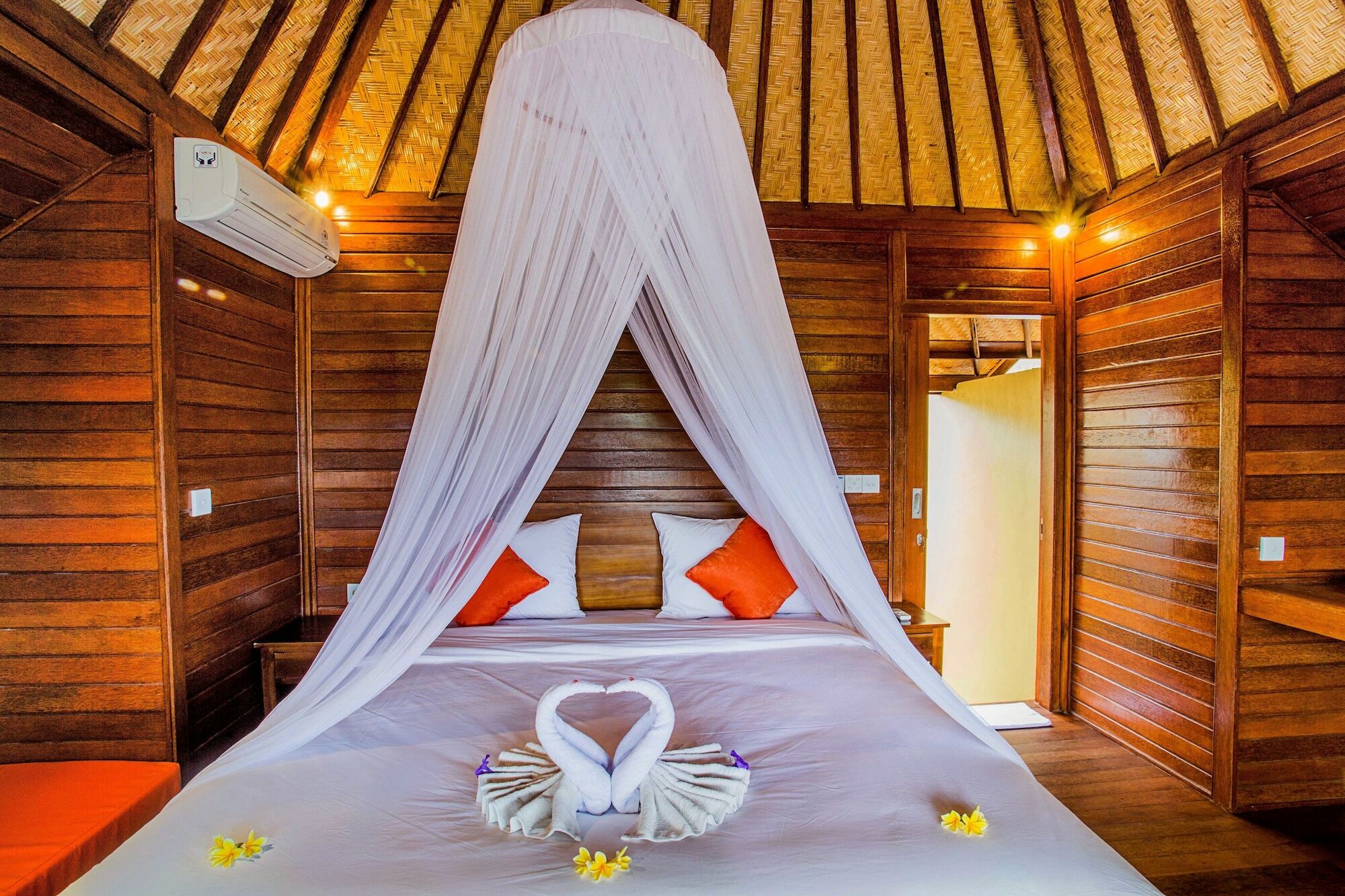 Samanta Huts Hotel Lembongan Exterior foto